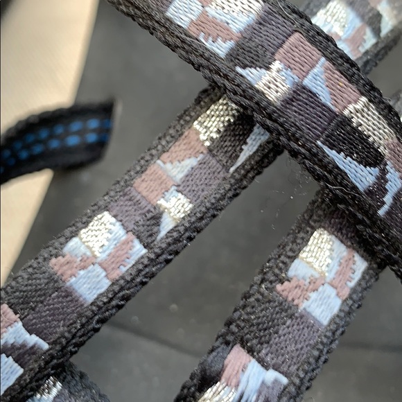 Teva - Picture 2 of 5